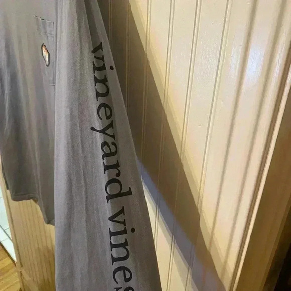 Nwot Vineyard Vines snow goggles long sleeve tee - Picture 2 of 6